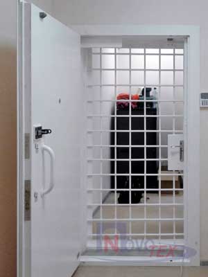 Дверь решётчатая металлическая второго класса защиты по РД 78.36.003-2002